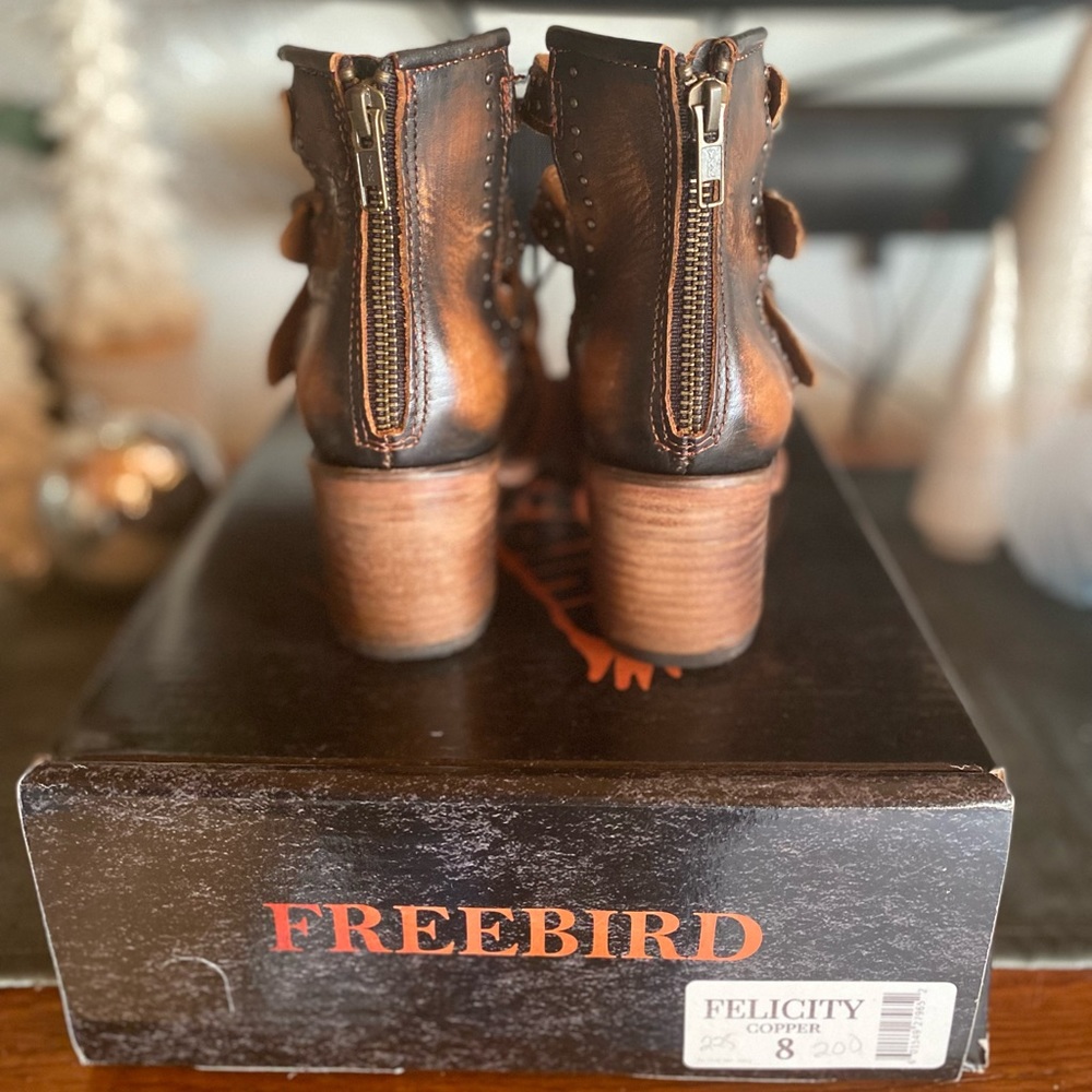 BNIB Freebird by Steven Felicity Copper size 8